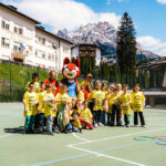 Attività fisica con Corty alle scuole di Cortina